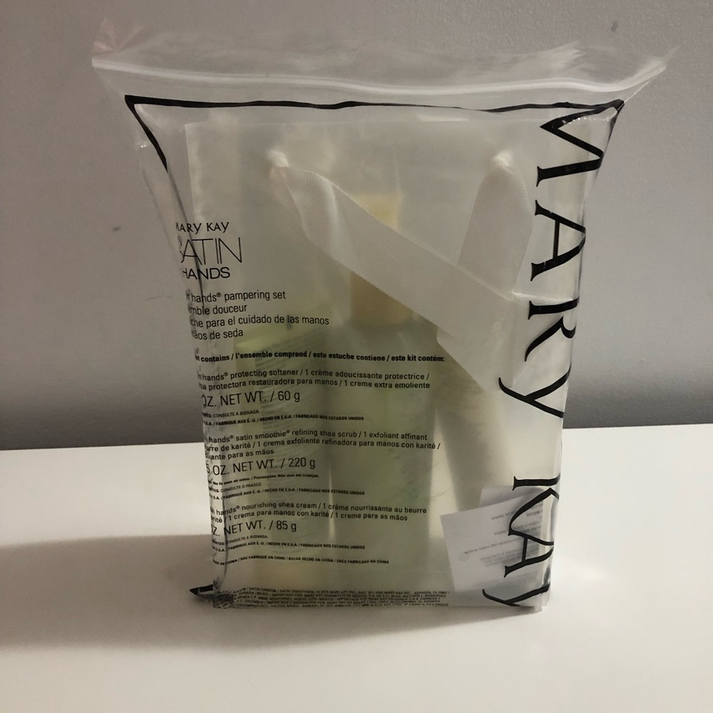 Mary Kay Satin Hands Care Set,